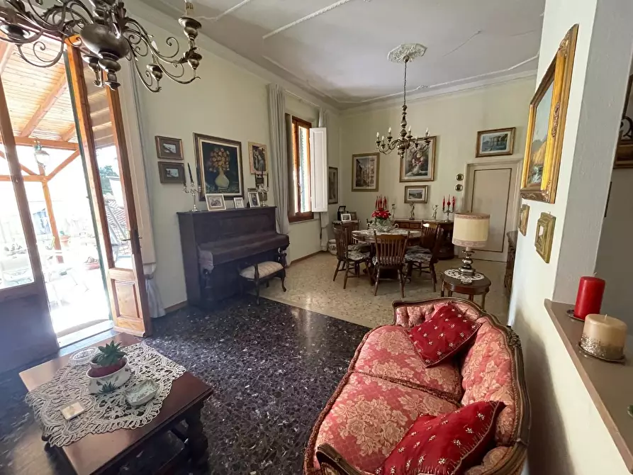 Immagine 1 di Appartamento in vendita  a Empoli