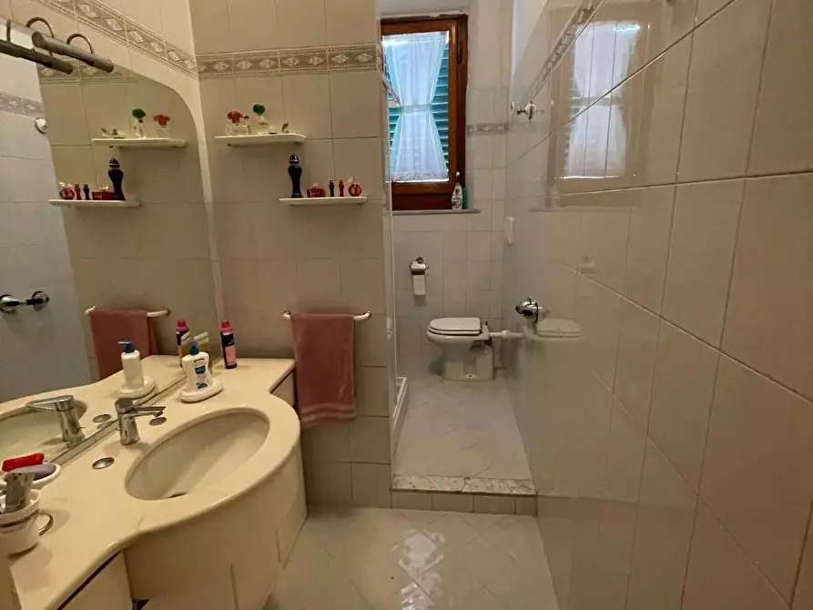 Immagine 11 di Appartamento in vendita  a Empoli
