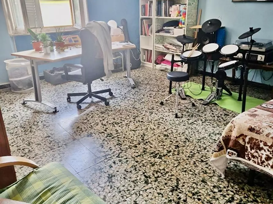 Immagine 4 di Appartamento in vendita  a Pisa