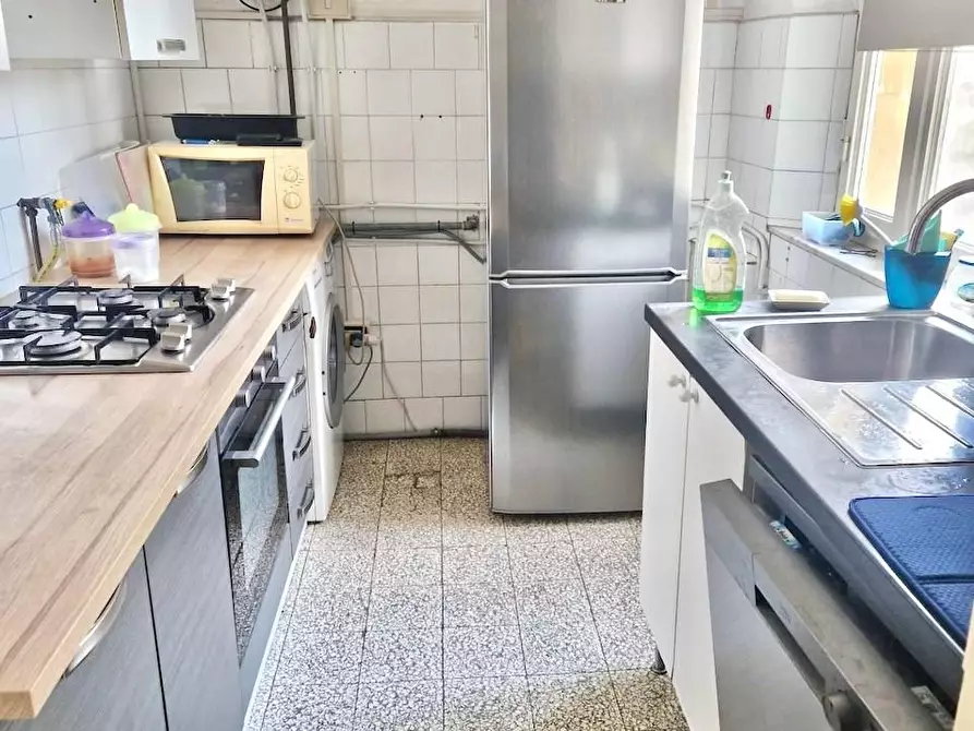 Immagine 11 di Appartamento in vendita  a Pisa