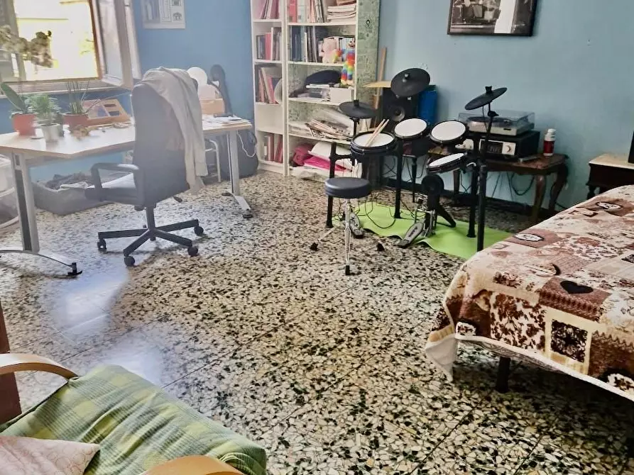 Immagine 9 di Appartamento in vendita  a Pisa