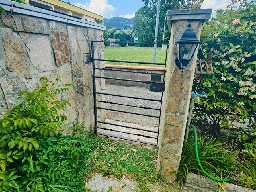 Immagine 2 di Villetta a schiera in vendita  a Ortonovo