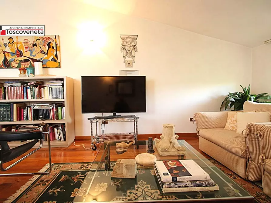 Immagine 18 di Casa bifamiliare in vendita  a Lucca