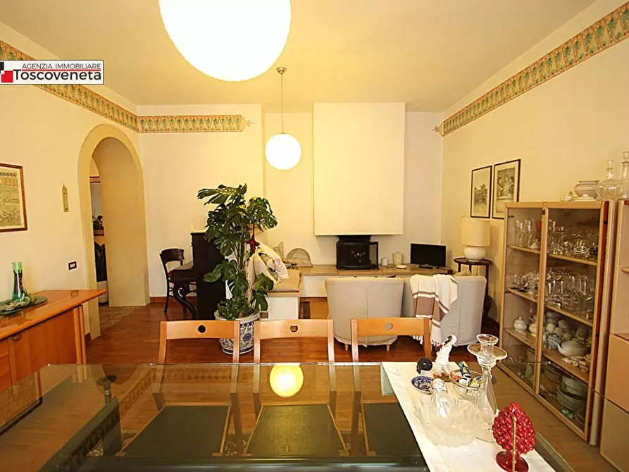 Immagine 3 di Casa bifamiliare in vendita  a Lucca