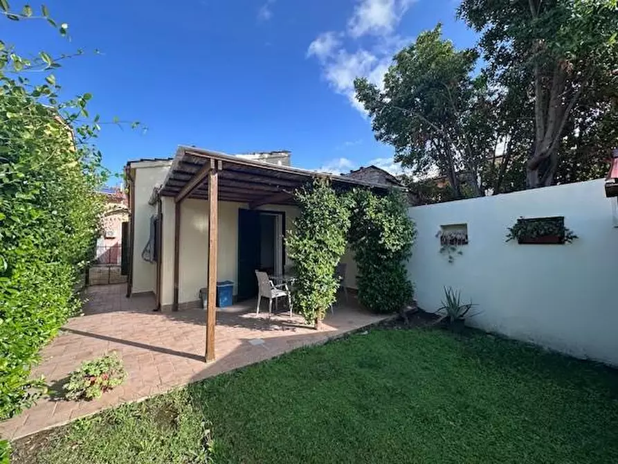 Immagine 7 di Villa in vendita  a Pisa