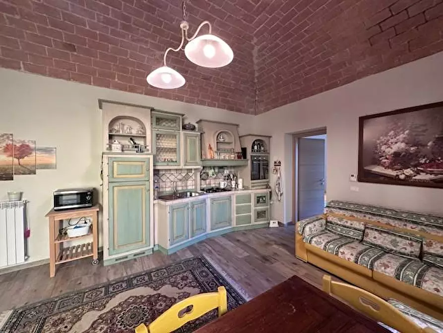 Immagine 12 di Villa in vendita  a Pisa