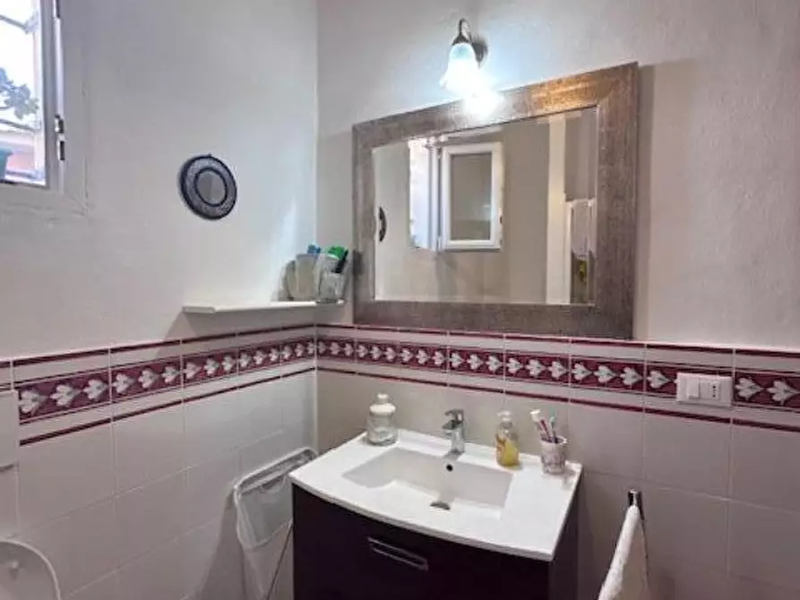 Immagine 21 di Villa in vendita  a Pisa