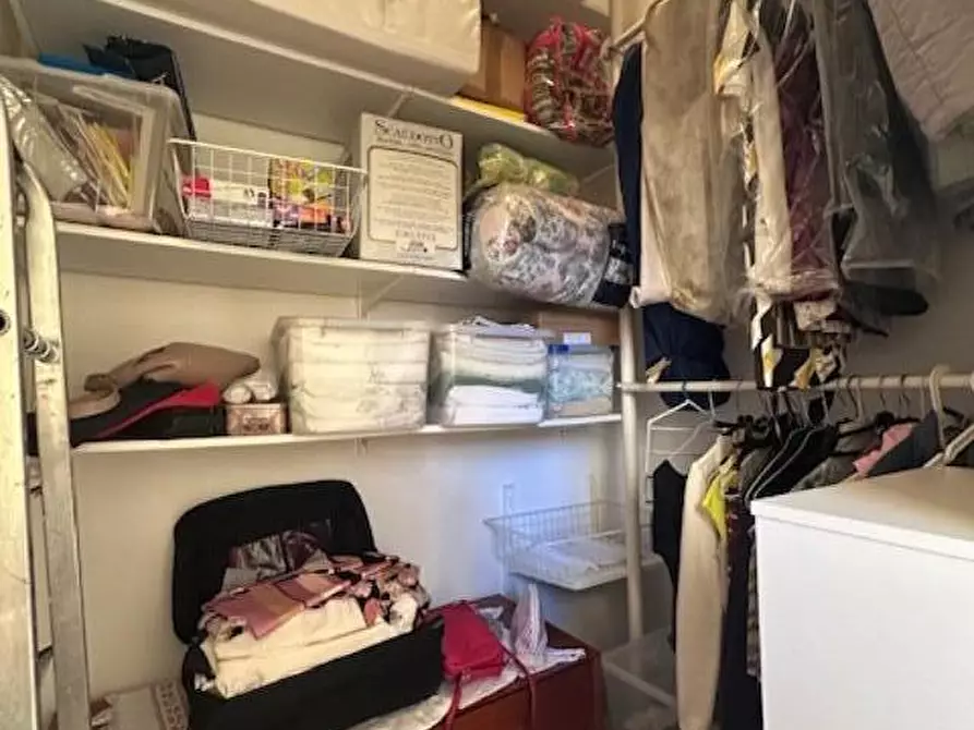 Immagine 17 di Villa in vendita  a Pisa