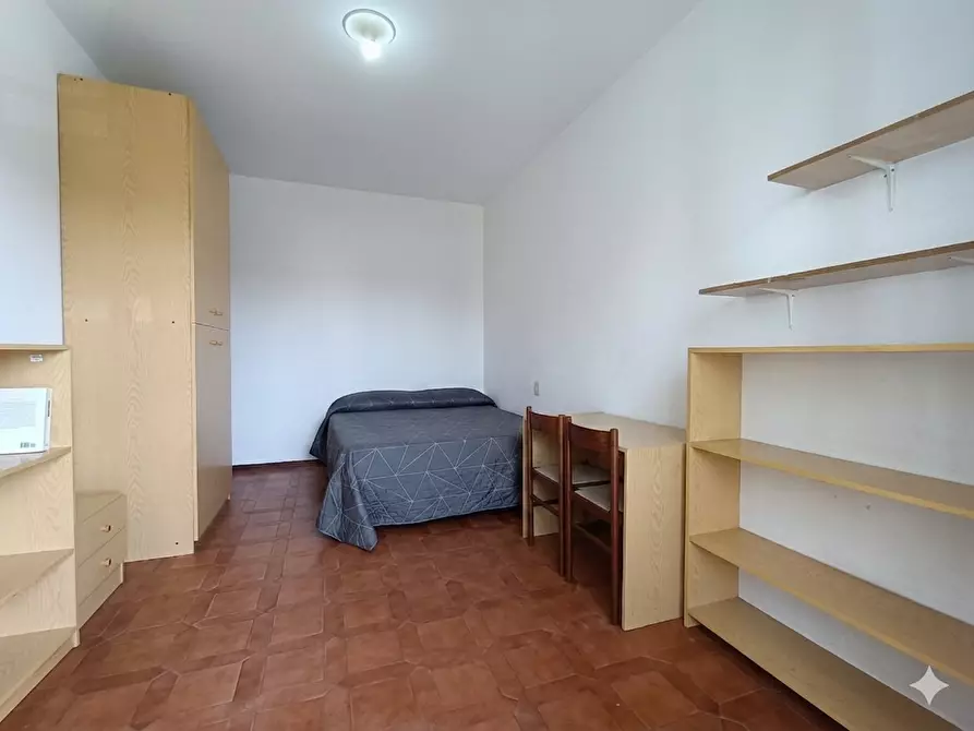 Immagine 11 di Appartamento in vendita  a Pisa