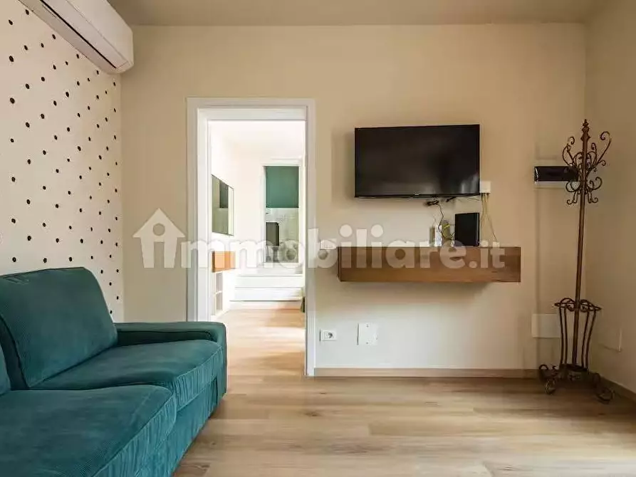 Immagine 13 di Appartamento in vendita  a Pisa