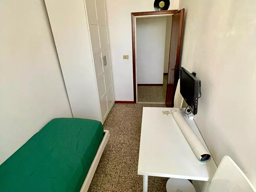 Immagine 15 di Appartamento in vendita  a Viareggio