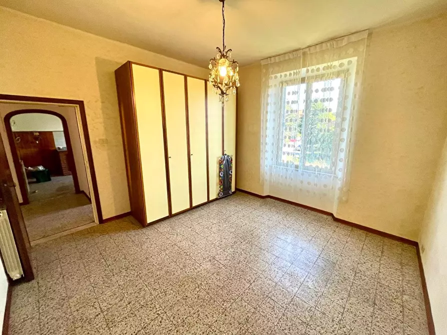 Immagine 10 di Appartamento in vendita  a Viareggio