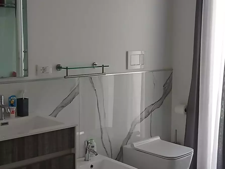 Immagine 24 di Villa in affitto  a Castelnuovo Magra