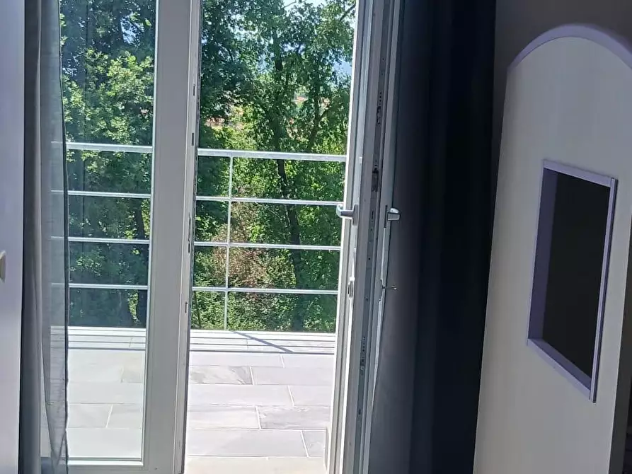 Immagine 47 di Villa in affitto  a Castelnuovo Magra