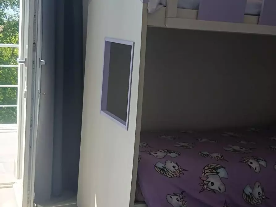 Immagine 44 di Villa in affitto  a Castelnuovo Magra