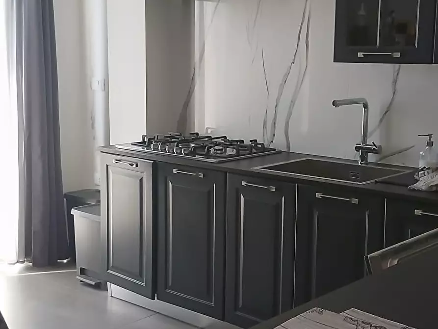 Immagine 25 di Villa in affitto  a Castelnuovo Magra