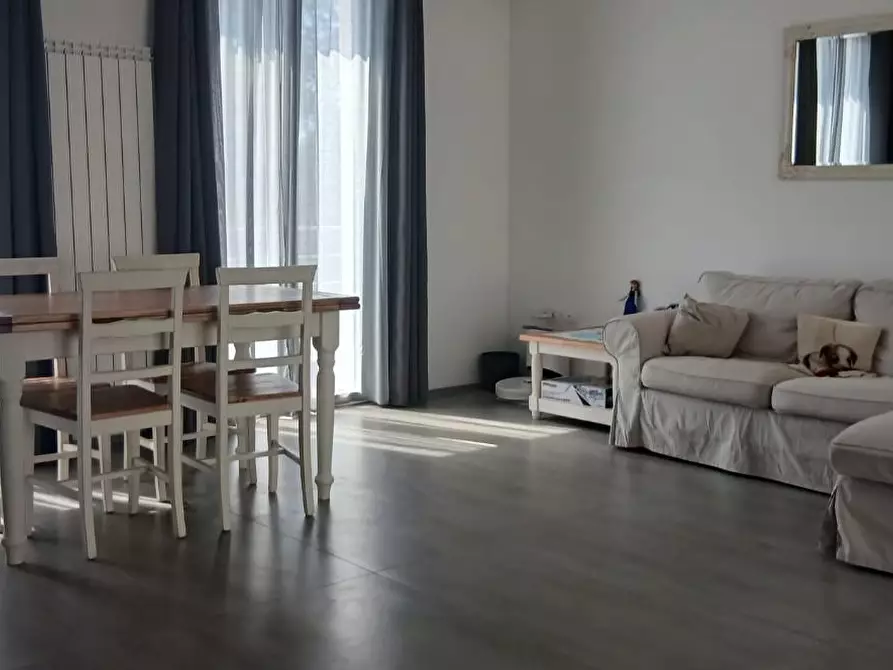 Immagine 50 di Villa in affitto  a Castelnuovo Magra