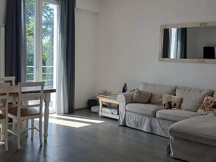 Immagine 52 di Villa in affitto  a Castelnuovo Magra
