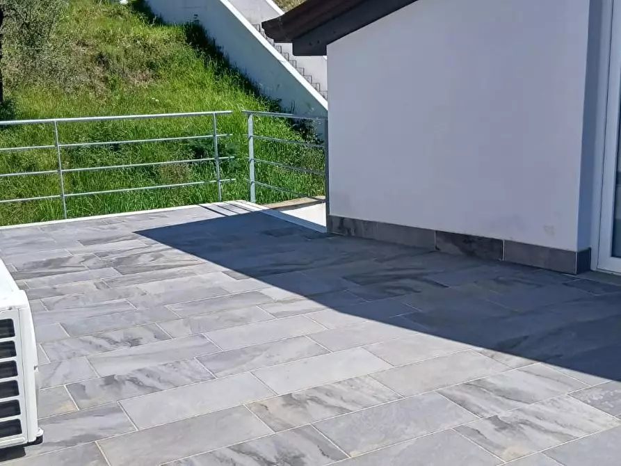 Immagine 16 di Villa in affitto  a Castelnuovo Magra