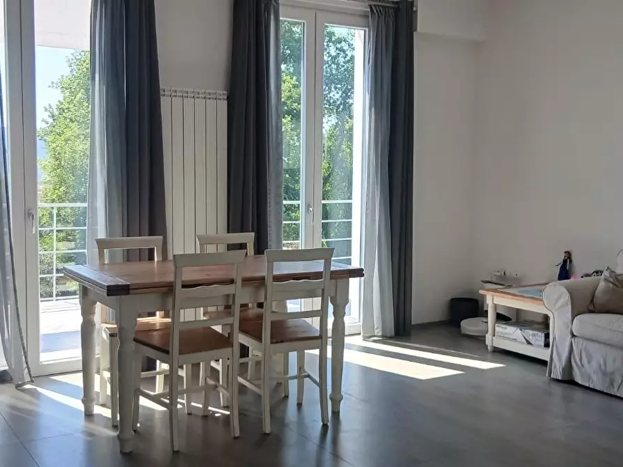 Immagine 51 di Villa in affitto  a Castelnuovo Magra
