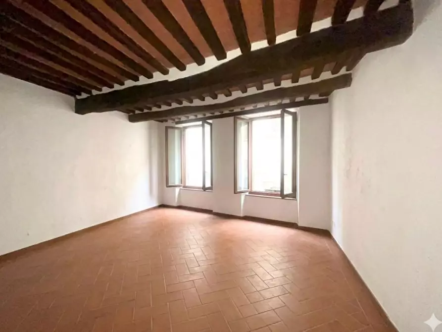 Immagine 6 di Appartamento in vendita  a Siena