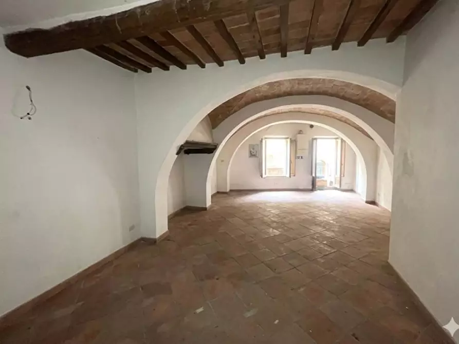 Immagine 7 di Appartamento in vendita  a Siena