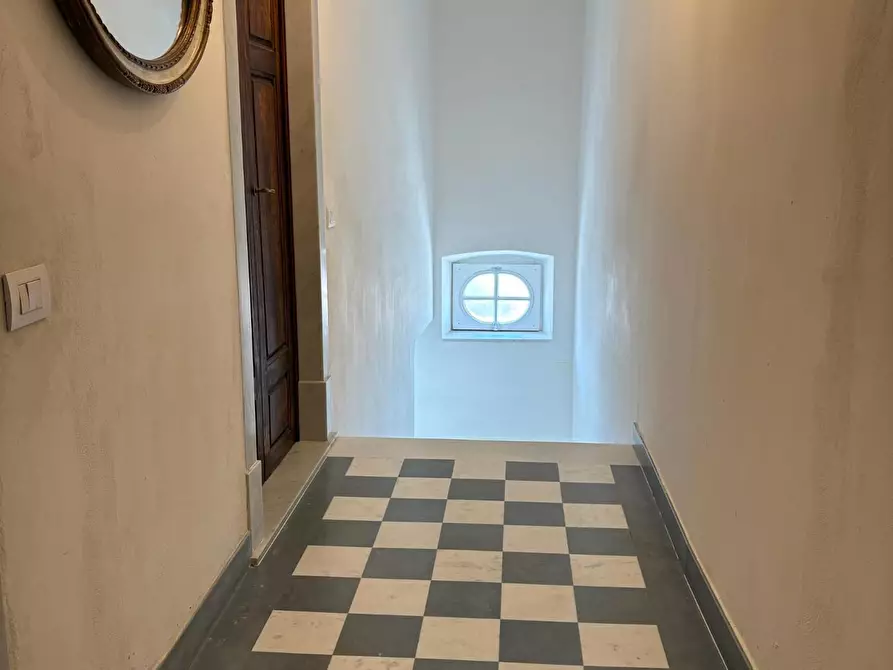 Immagine 9 di Appartamento in vendita  a Carrara