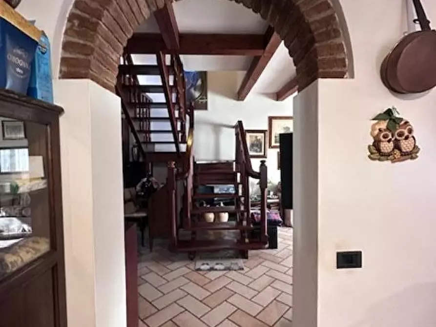 Immagine 8 di Casa bifamiliare in vendita  a Cascina