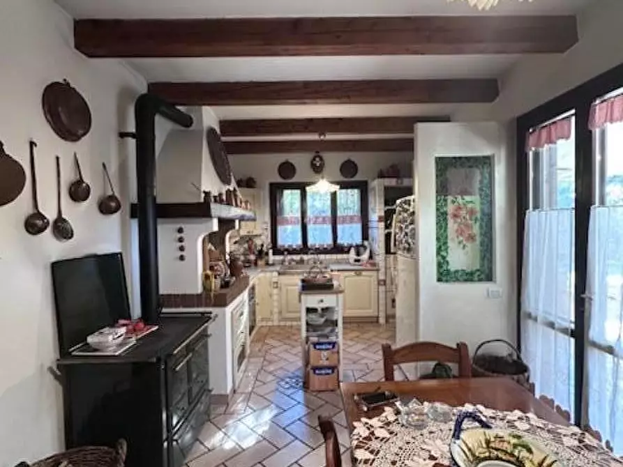 Immagine 6 di Casa bifamiliare in vendita  a Cascina
