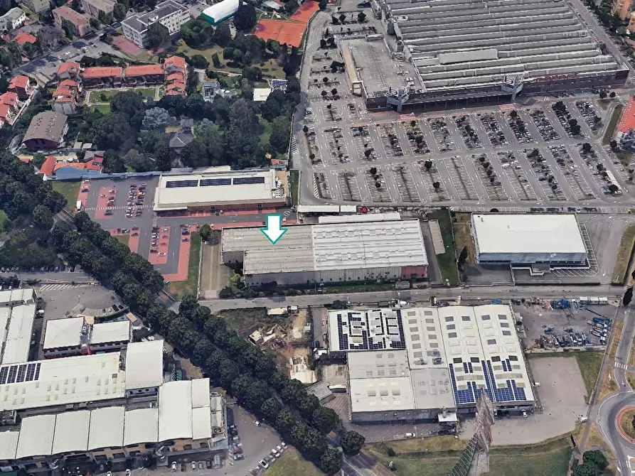 Immagine 2 di Capannone industriale in vendita  a Brugherio