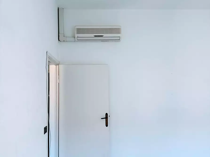 Immagine 10 di Appartamento in vendita  a Campiglia Marittima