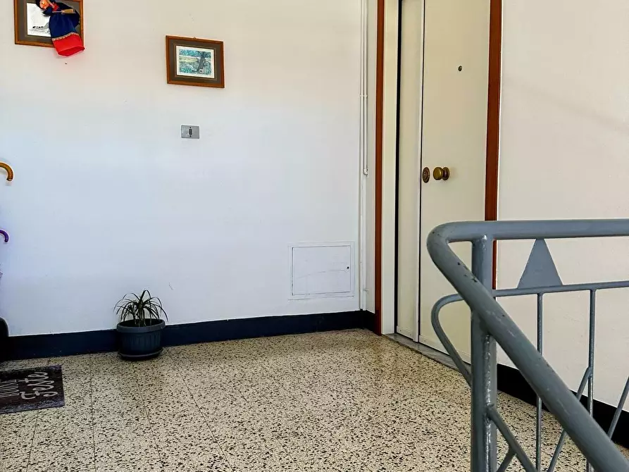 Immagine 2 di Appartamento in vendita  a Campiglia Marittima