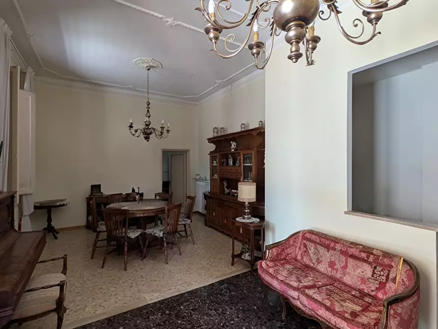 Immagine 11 di Appartamento in vendita  a Empoli
