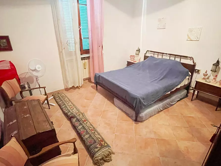 Immagine 15 di Villa in vendita  a Vicopisano