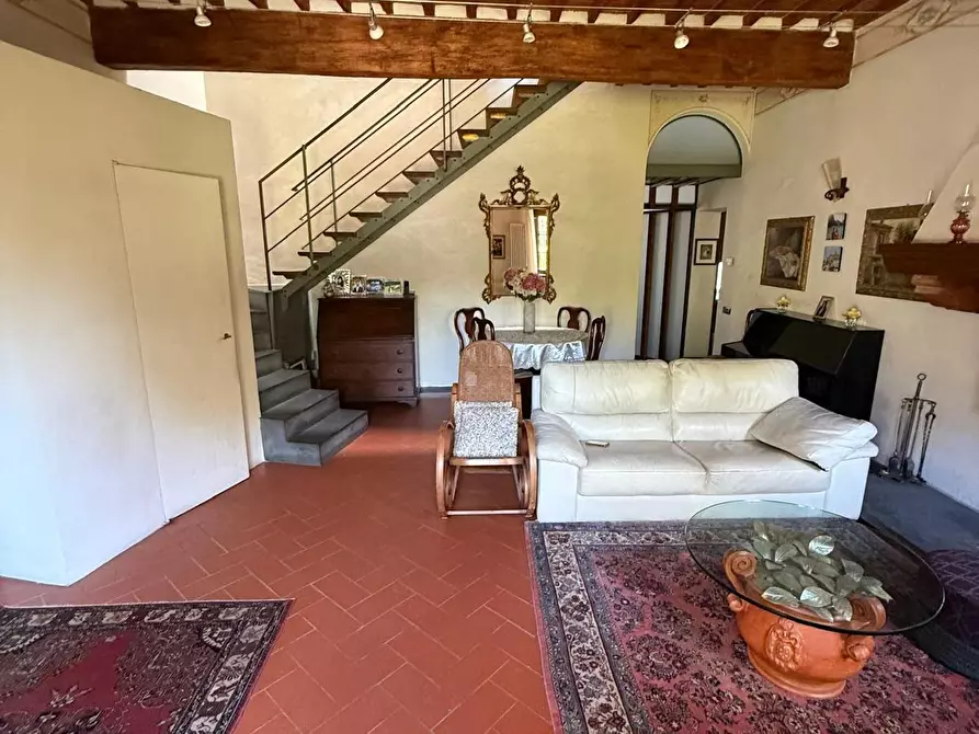 Immagine 3 di Rustico / casale in vendita  a Pisa