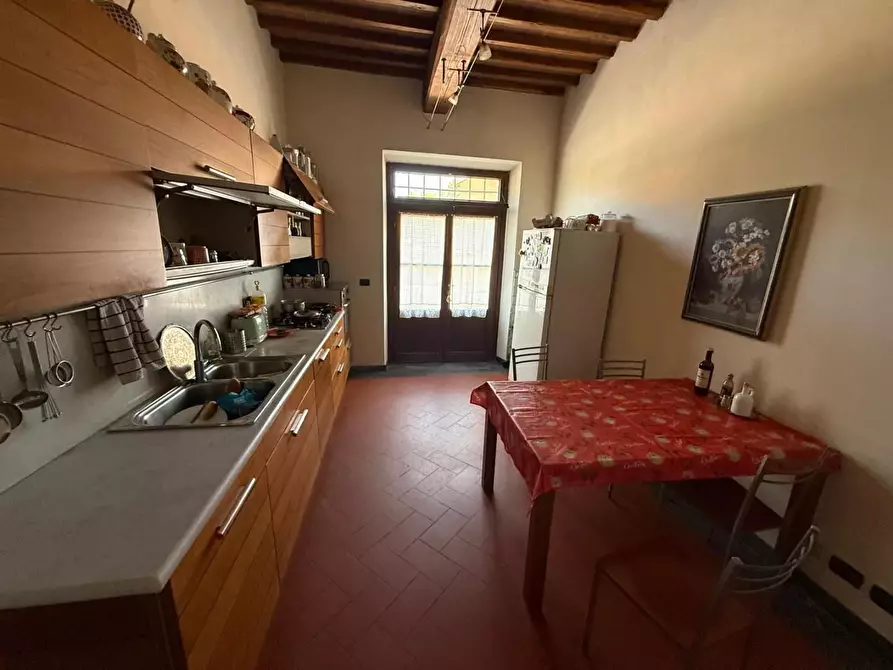 Immagine 4 di Rustico / casale in vendita  a Pisa
