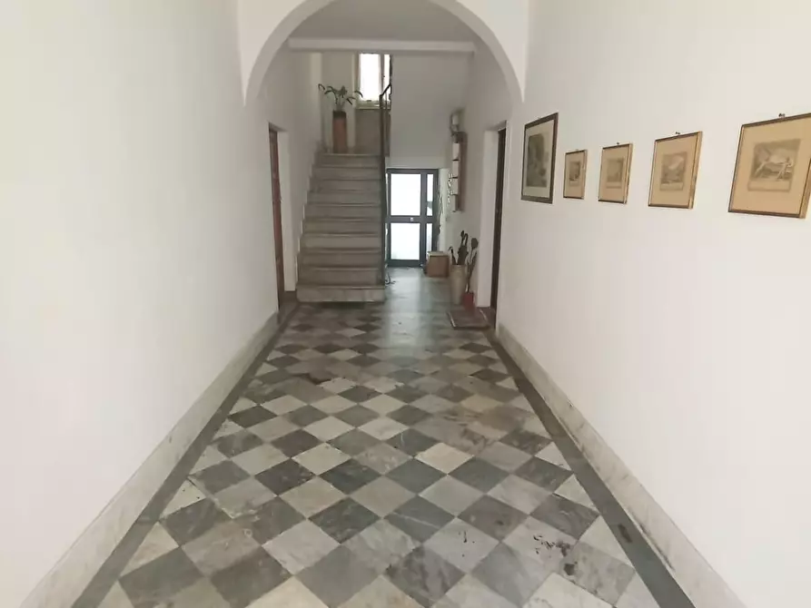 Immagine 16 di Appartamento in vendita  a Carrara
