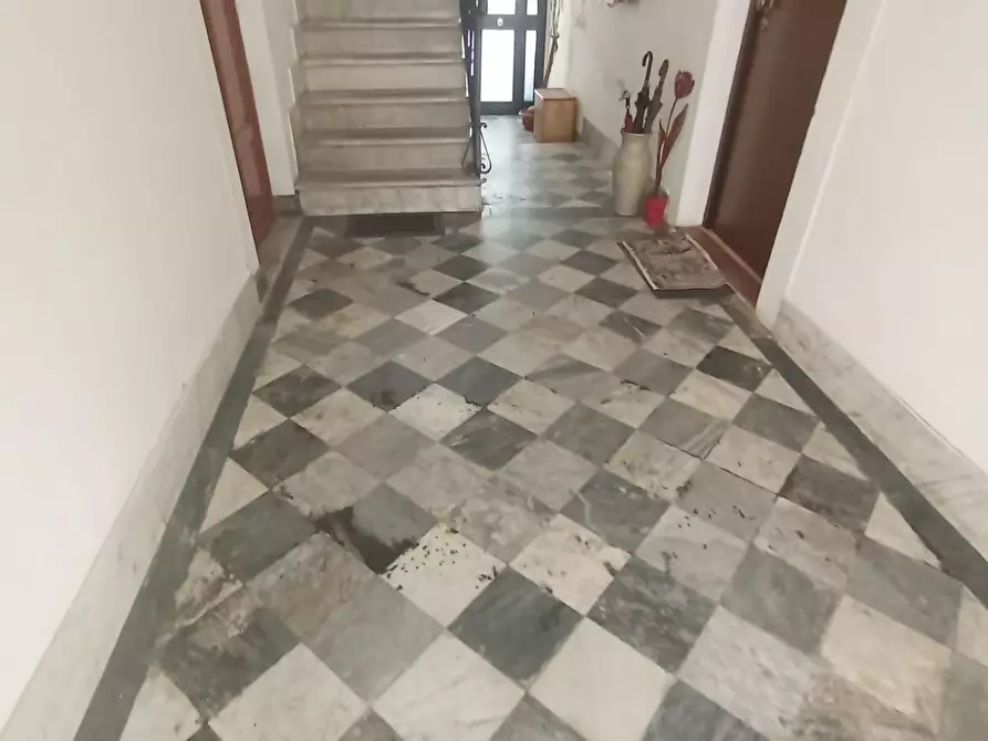 Immagine 38 di Appartamento in vendita  a Carrara