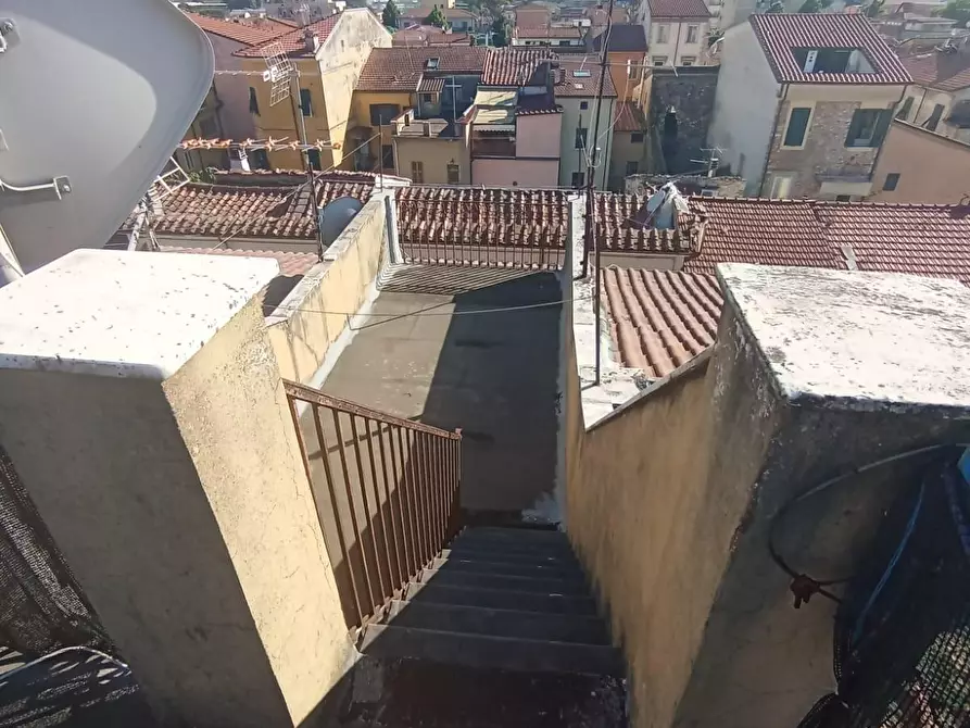 Immagine 39 di Appartamento in vendita  a Carrara