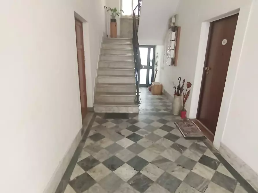 Immagine 12 di Appartamento in vendita  a Carrara