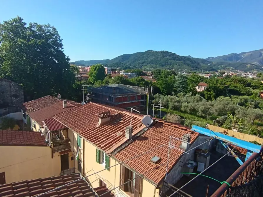 Immagine 25 di Appartamento in vendita  a Carrara