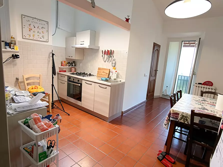 Immagine 1 di Appartamento in vendita  a Carrara