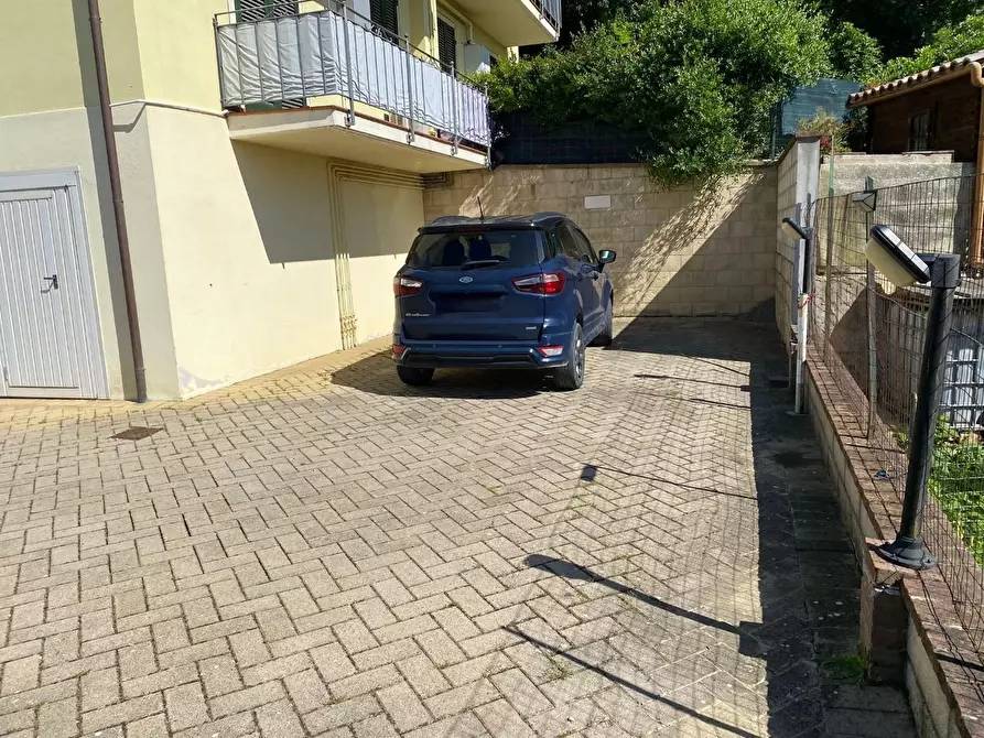 Immagine 28 di Appartamento in vendita  a Santa Maria A Monte
