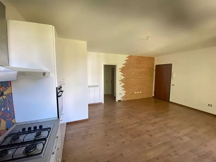 Immagine 6 di Appartamento in vendita  a Santa Maria A Monte