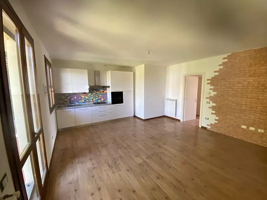 Immagine 3 di Appartamento in vendita  a Santa Maria A Monte