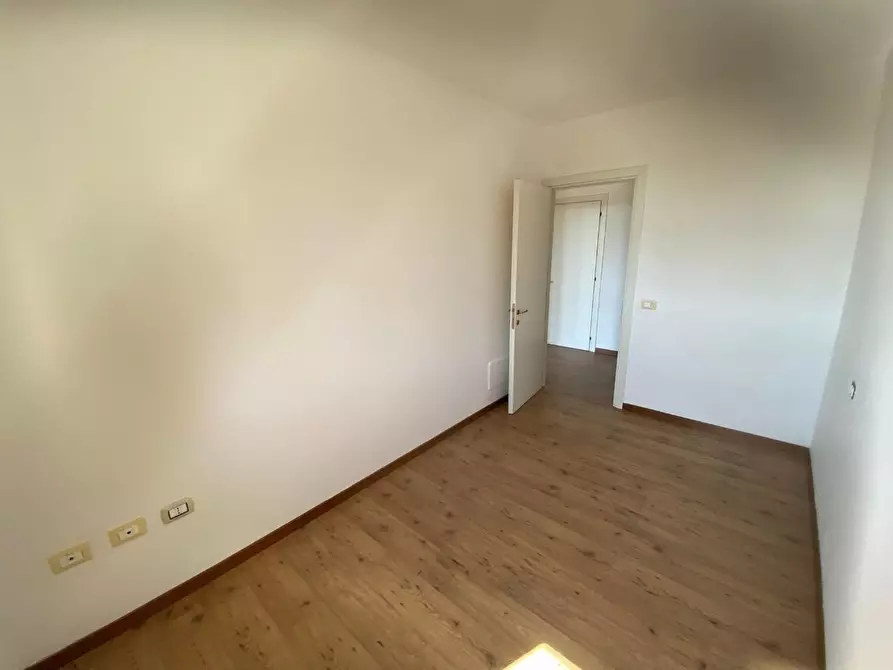 Immagine 21 di Appartamento in vendita  a Santa Maria A Monte