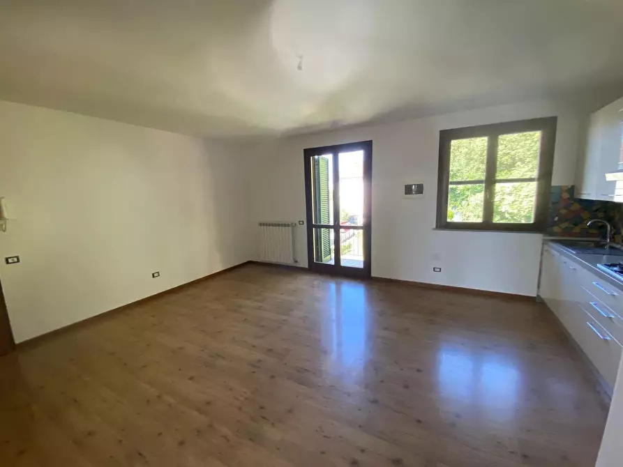 Immagine 5 di Appartamento in vendita  a Santa Maria A Monte