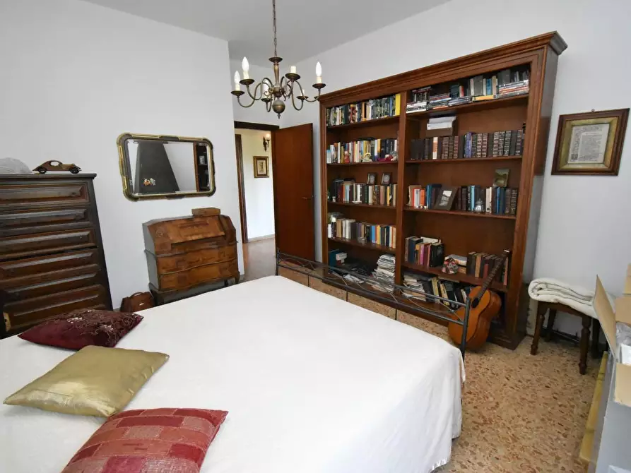 Immagine 19 di Casa bifamiliare in vendita  a Pisa