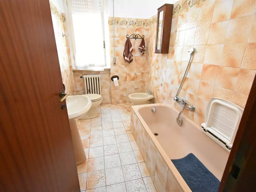 Immagine 21 di Casa bifamiliare in vendita  a Pisa