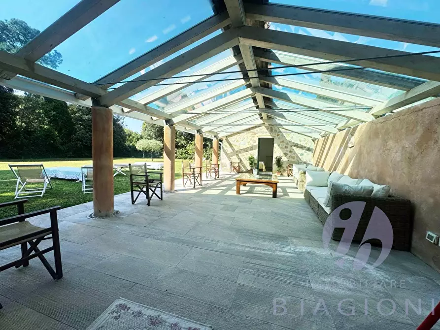 Immagine 8 di Villa in affitto  a Pietrasanta